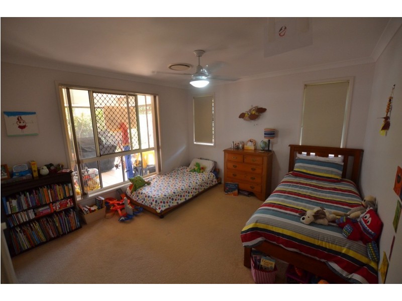 6 Driftwood  Drive, Rosslyn QLD 4703