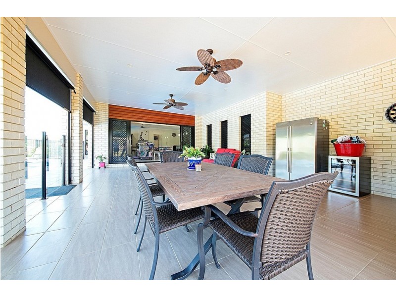 8 Mountain View Drive, Inverness QLD 4703