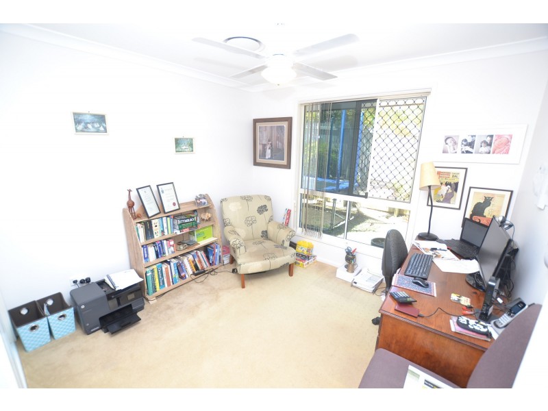 6 Driftwood Drive, Rosslyn QLD 4703
