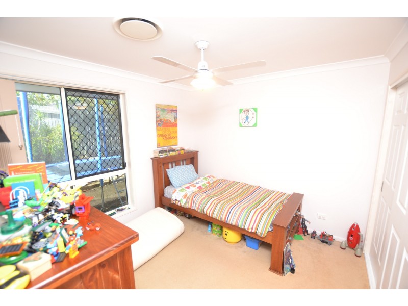 6 Driftwood Drive, Rosslyn QLD 4703