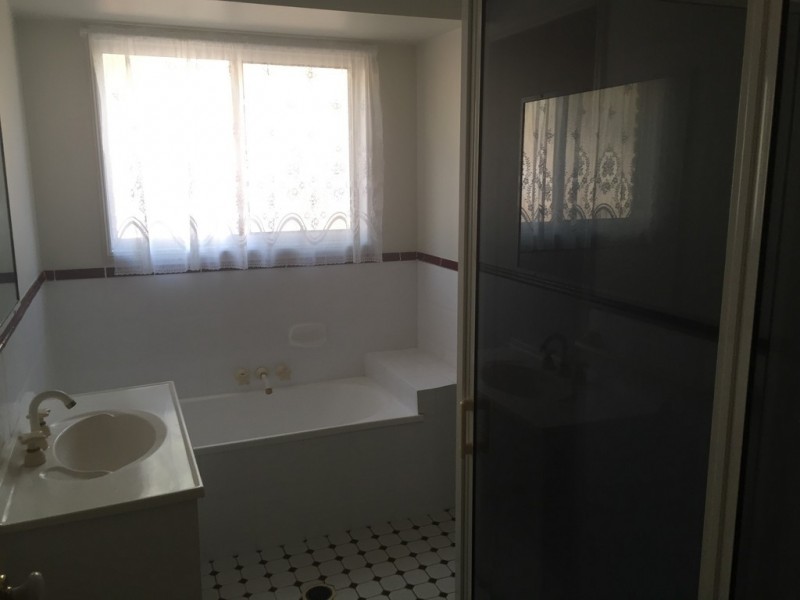 1/2 Rogan Place, Yeppoon QLD 4703