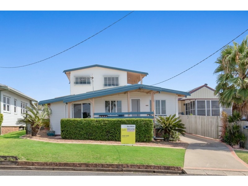 9-11 Pandanus Street, Cooee Bay QLD 4703