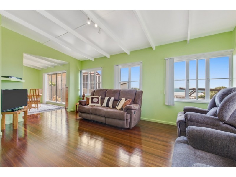 9-11 Pandanus Street, Cooee Bay QLD 4703