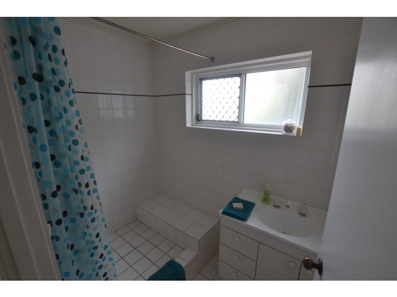 1 Kiama Avenue, Bangalee QLD 4703