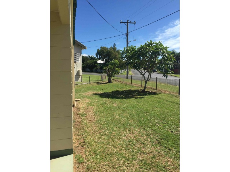2/60 Matthew Flinders Drive, Cooee Bay QLD 4703