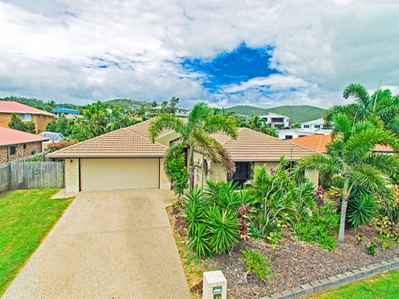 39 Armstrong Road, Pacific Heights QLD 4703