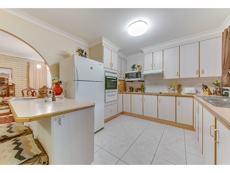 33 Hellas Street, Barlows Hill QLD 4703