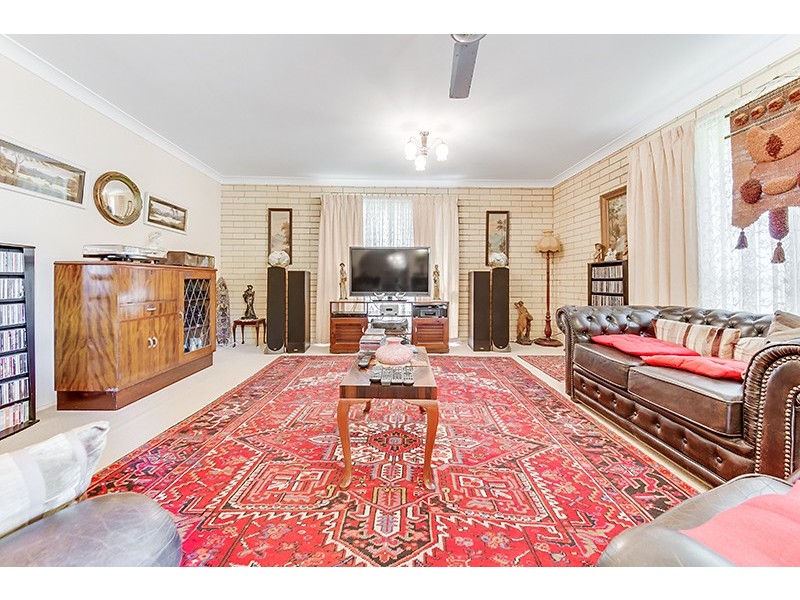 33 Hellas Street, Barlows Hill QLD 4703