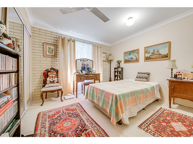 33 Hellas Street, Barlows Hill QLD 4703