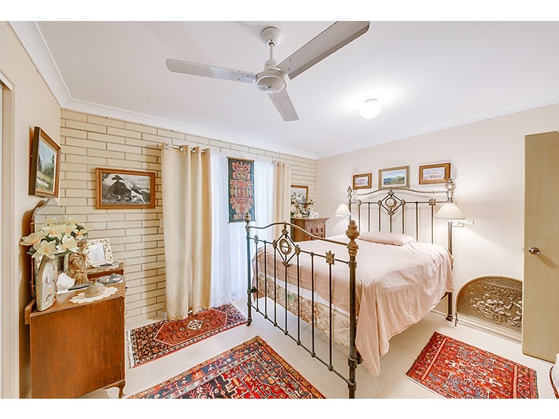 33 Hellas Street, Barlows Hill QLD 4703