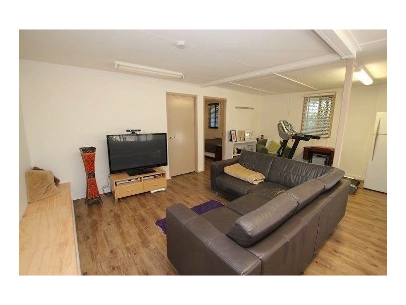 24 Barry street, Yeppoon QLD 4703