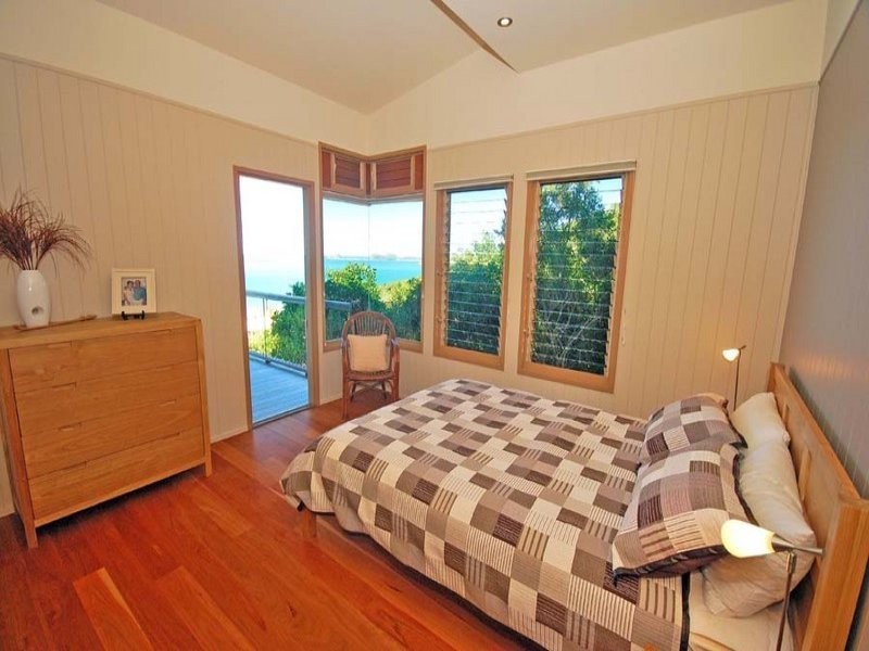 27 Cokas Avenue, Meikleville Hill QLD 4703