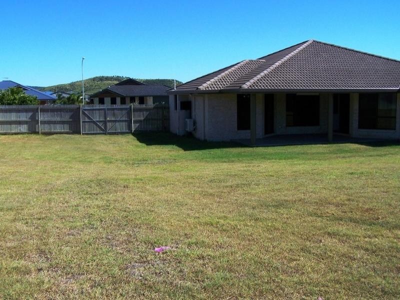 7 Spinnaker Drive, Mulambin QLD 4703