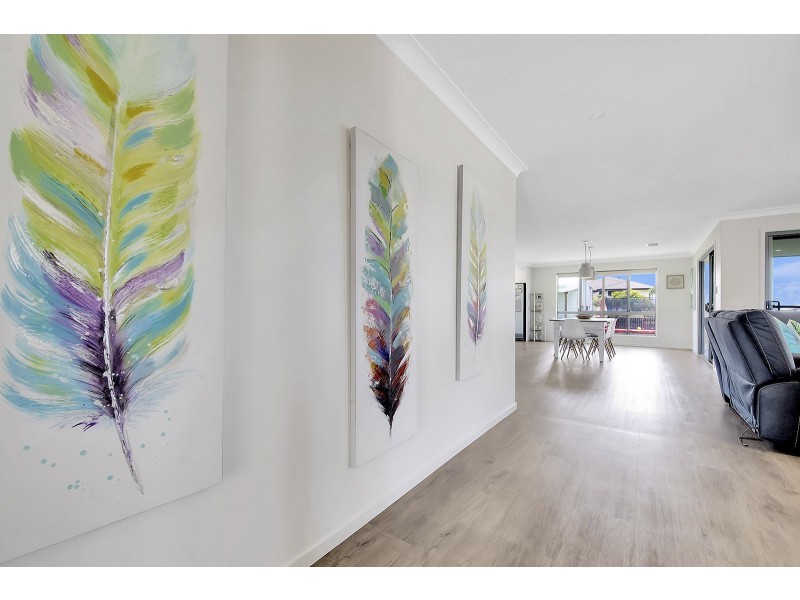 41 Olympia Avenue, Pacific Heights QLD 4703