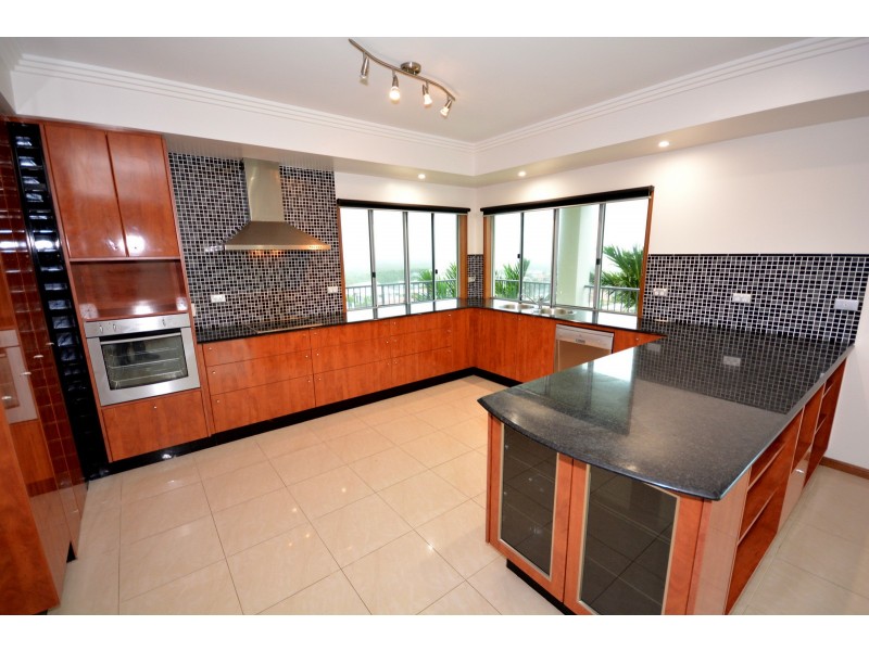 22 Pacific Vista Close, Pacific Heights QLD 4703