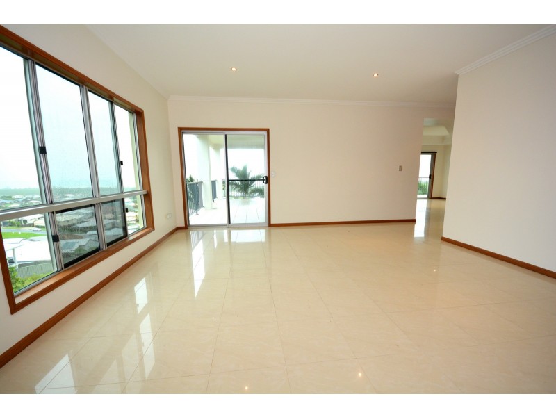 22 Pacific Vista Close, Pacific Heights QLD 4703