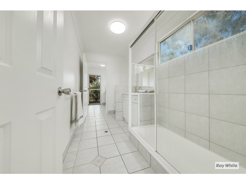 21 Banksia Place, Taranganba QLD 4703