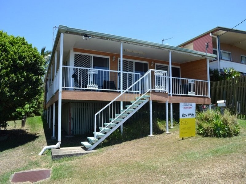 24 Ocean Parade, Cooee Bay QLD 4703