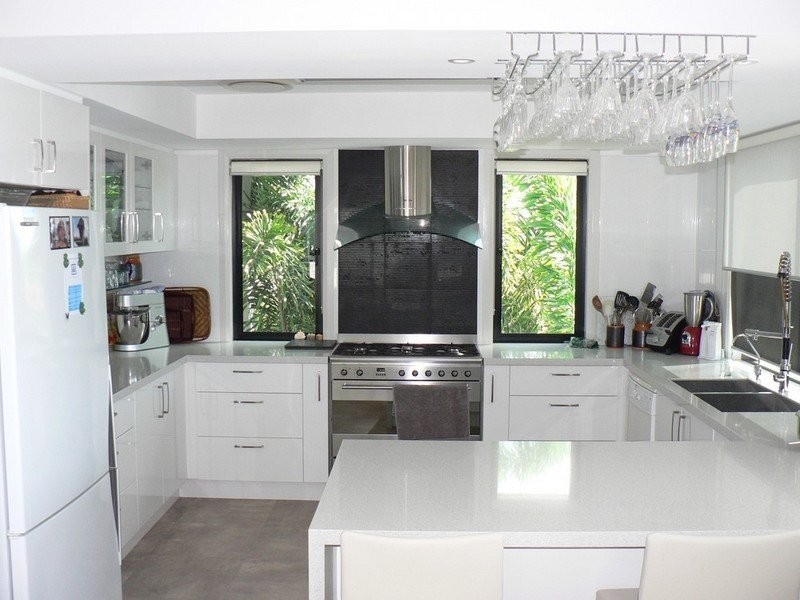 15 Mana Avenue, Pacific Heights QLD 4703