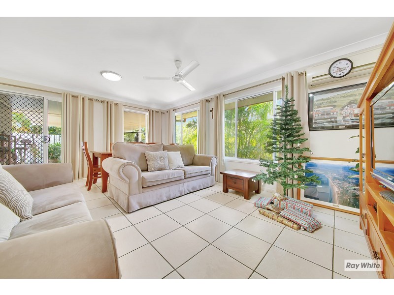 7 Booth Court, Cooee Bay QLD 4703