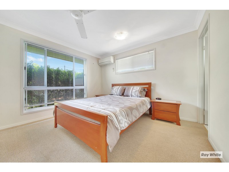 7 Booth Court, Cooee Bay QLD 4703