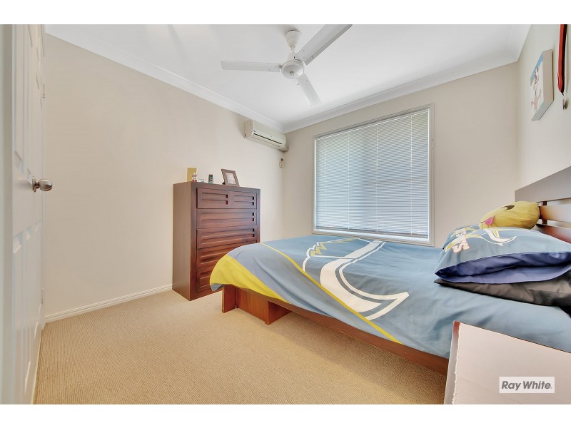 7 Booth Court, Cooee Bay QLD 4703