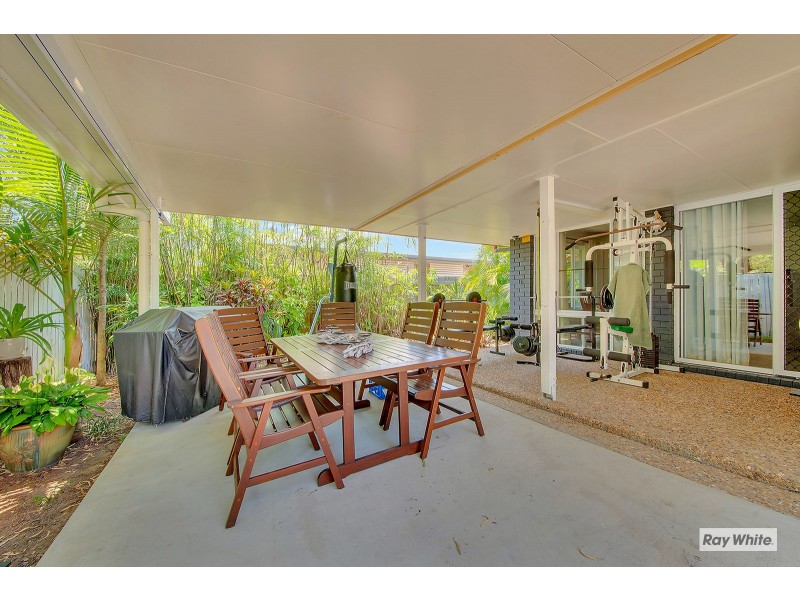 7 Booth Court, Cooee Bay QLD 4703