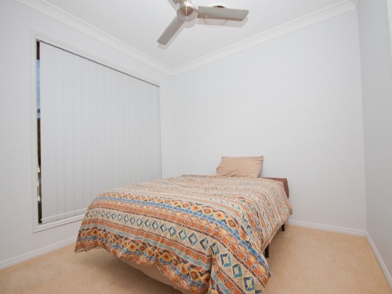 18 Lakeview Circuit, Mulambin QLD 4703