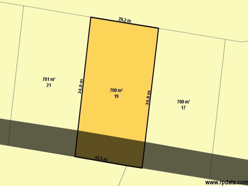 19 Samoa Street, Pacific Heights QLD 4703