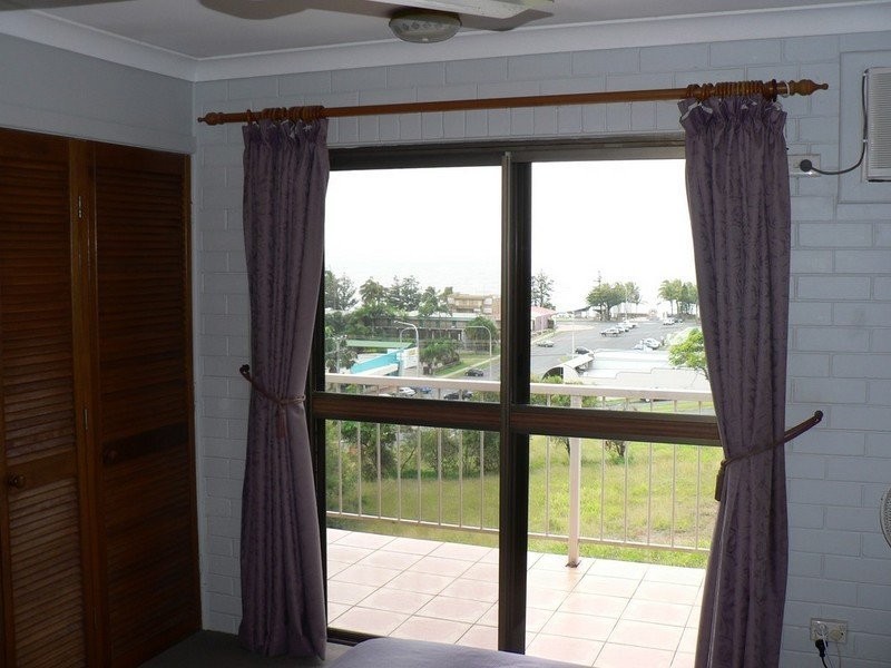 Unit 4, 24 Queen Street, Yeppoon QLD 4703