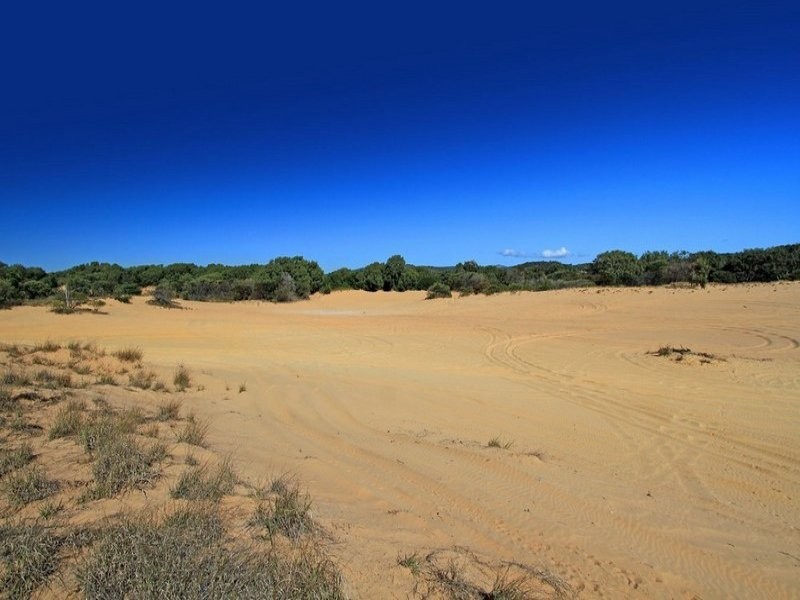 412 Scenic Highway, Rosslyn QLD 4703