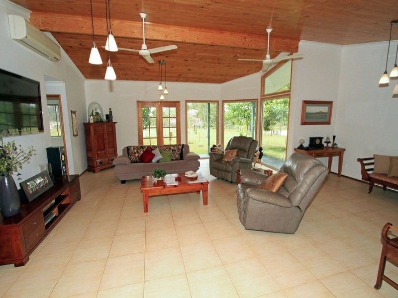 158 Caporn Road, Limestone Creek QLD 4701