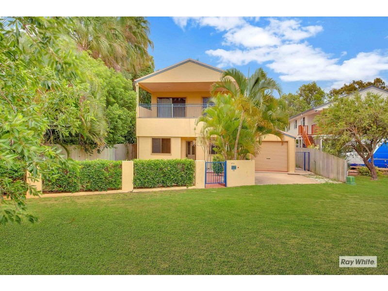 972 Scenic Highway, Kinka Beach QLD 4703