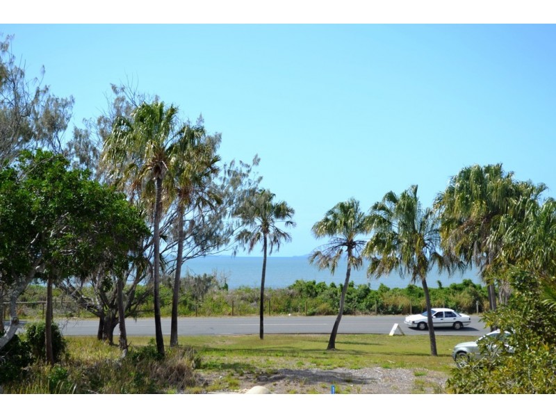 972 Scenic Highway, Kinka Beach QLD 4703