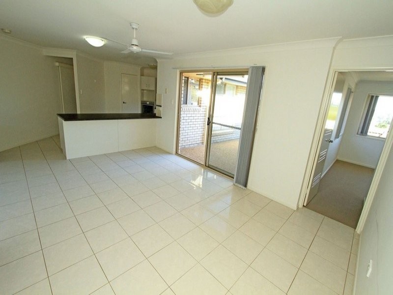 17 Discovery Crescent, Rosslyn QLD 4703