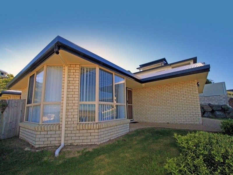 17 Discovery Crescent, Rosslyn QLD 4703