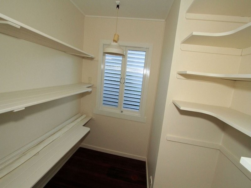 20 Ocean Parade, Cooee Bay QLD 4703