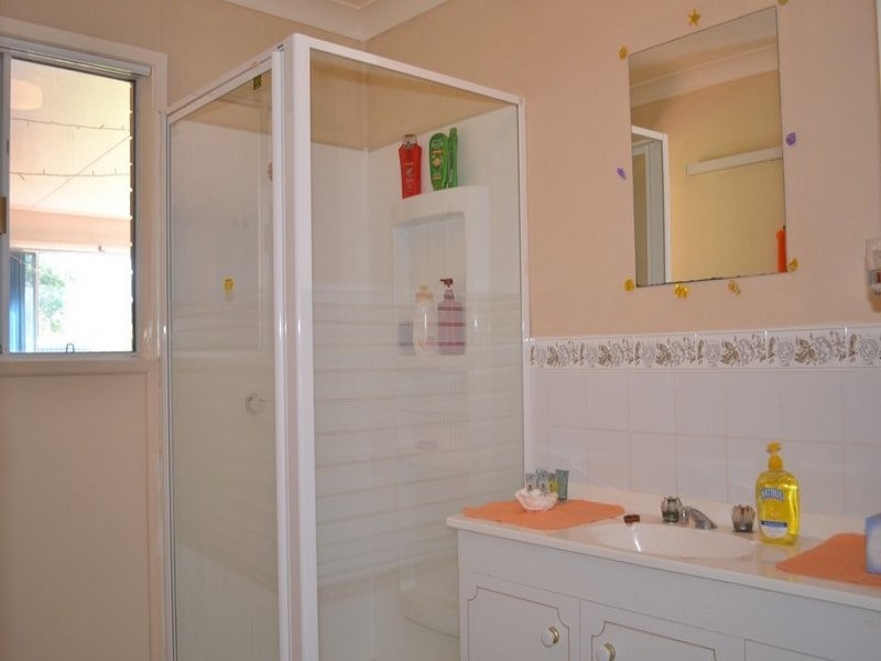 27 Ware Avenue, Causeway Lake QLD 4703