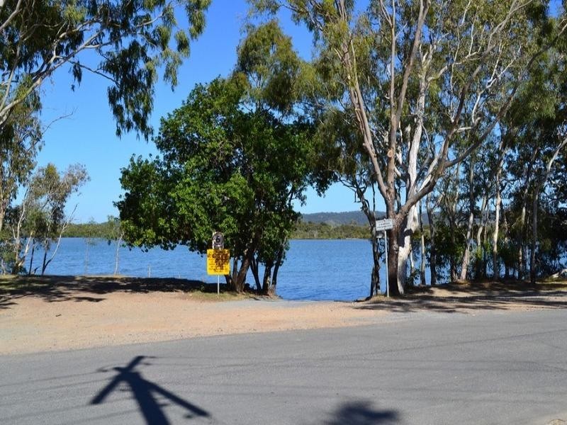 27 Ware Avenue, Causeway Lake QLD 4703