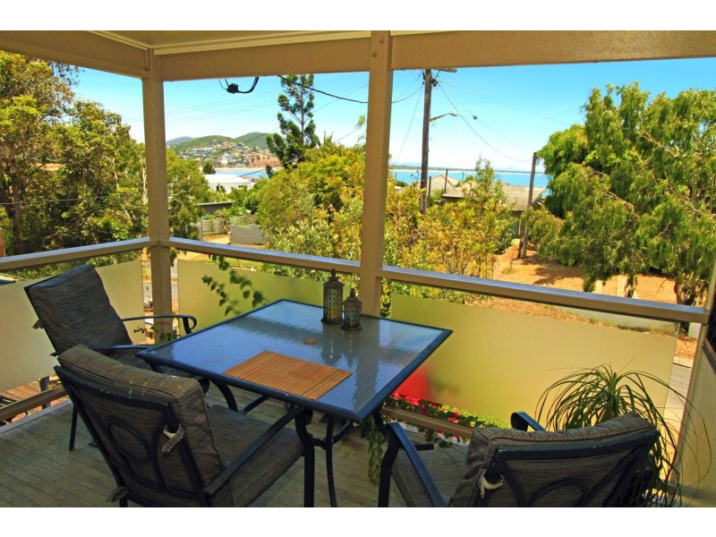 36 Matthew Flinders Drive, Cooee Bay QLD 4703