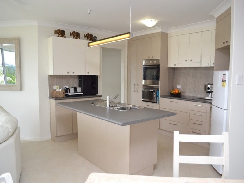 16 Rosewood Street, Taranganba QLD 4703