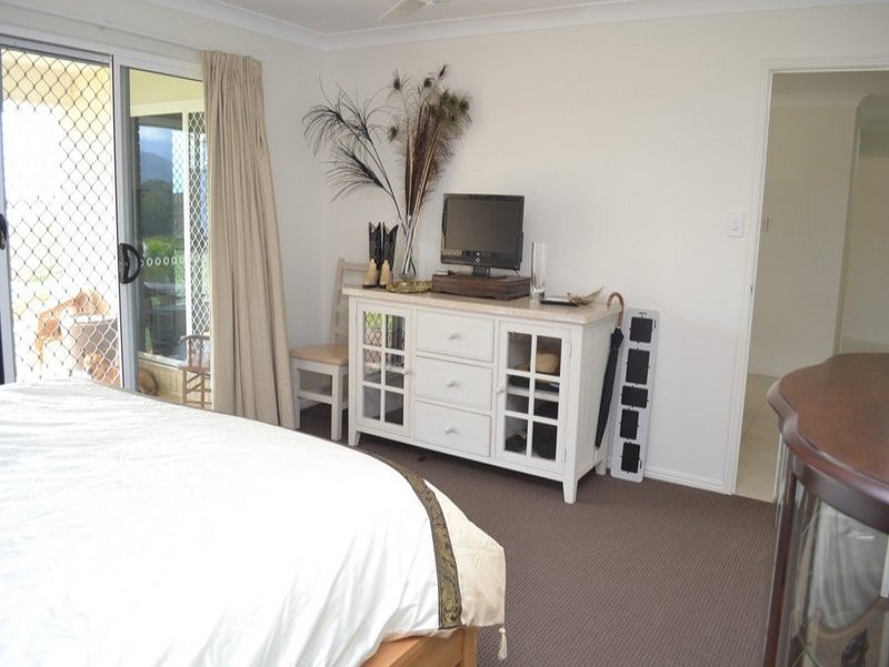 16 Rosewood Street, Taranganba QLD 4703