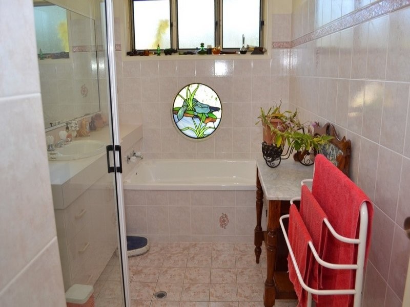 16 Melaleuca Street, Cooee Bay QLD 4703