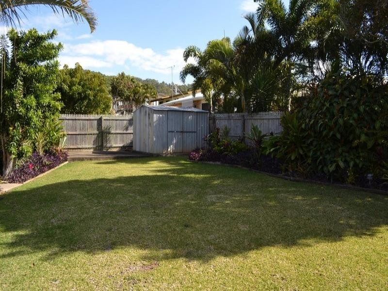 16 Hellas Street, Yeppoon QLD 4703