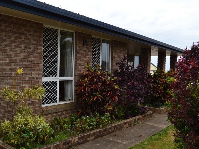 19 Greer Street, Meikleville Hill QLD 4703