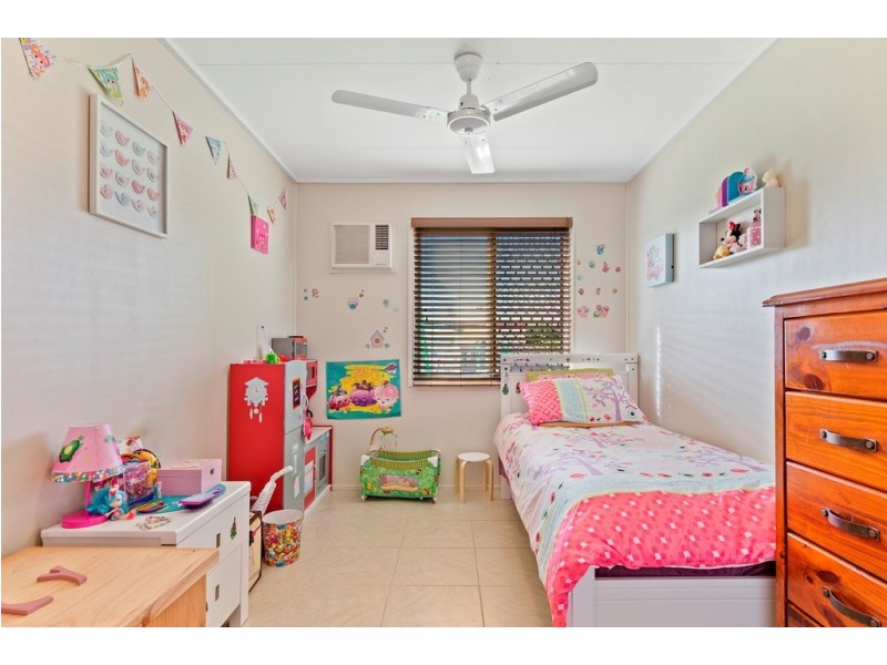 25 Horrie Twiner Street, Keppel Sands QLD 4702