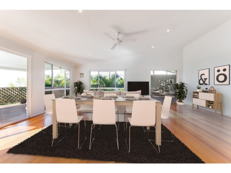 10 Crayke Court, Pacific Heights QLD 4703