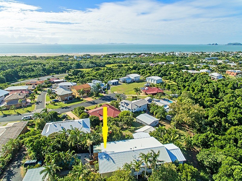 10 Crayke Court, Pacific Heights QLD 4703