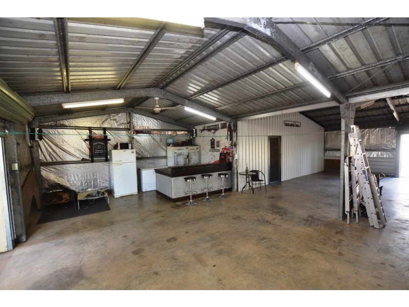 1642 Old Byfield Road, Lake Mary QLD 4703