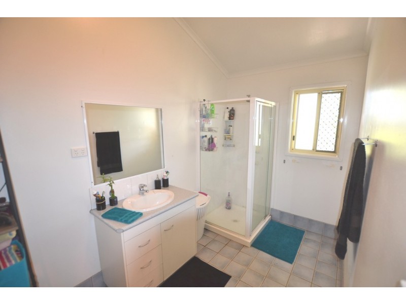 1642 Old Byfield Road, Lake Mary QLD 4703